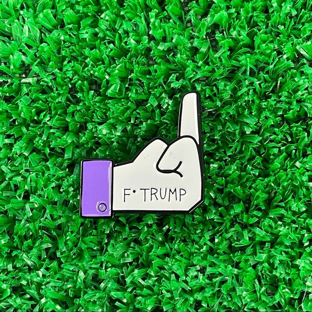 F Trump Enamel Pin/ Brooch Lapel - Picture 6 of 6